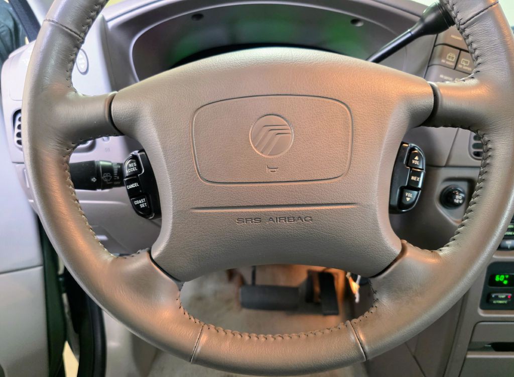 2002 Mercury Villager Image 10