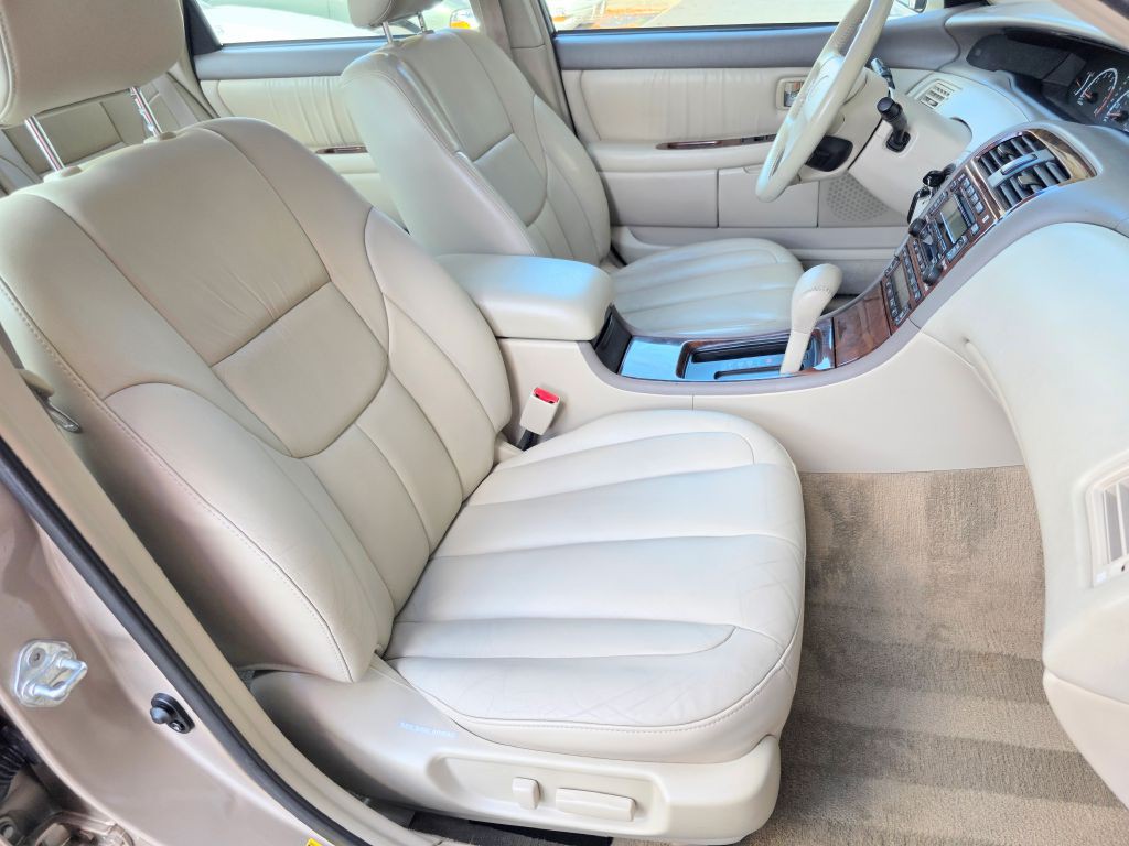 2001 Toyota Avalon Image 9