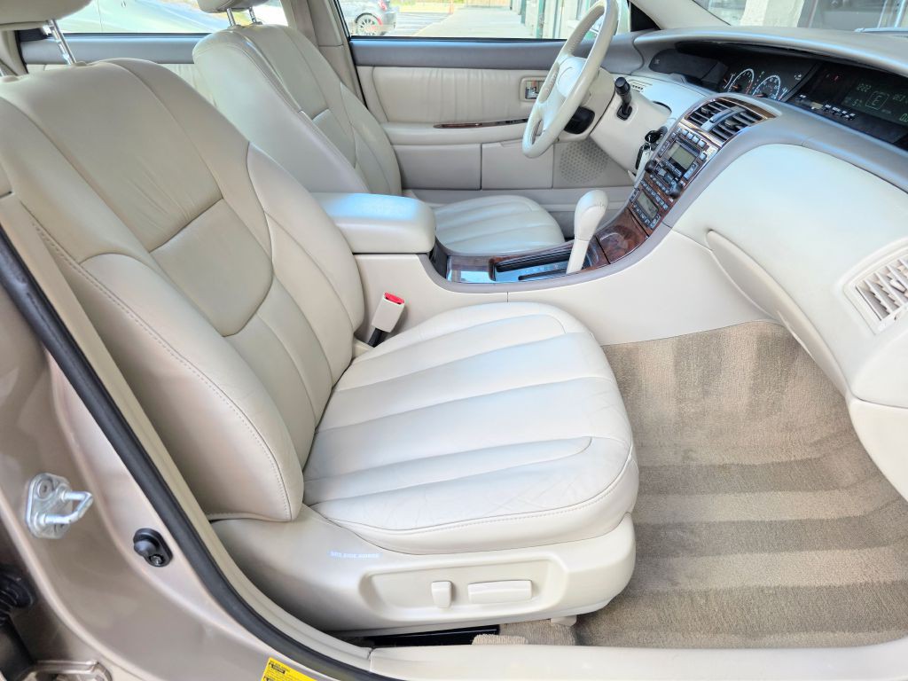 2001 Toyota Avalon Image 10