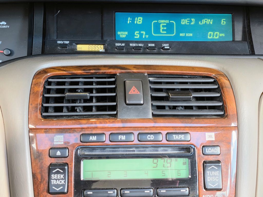 2001 Toyota Avalon Image 13