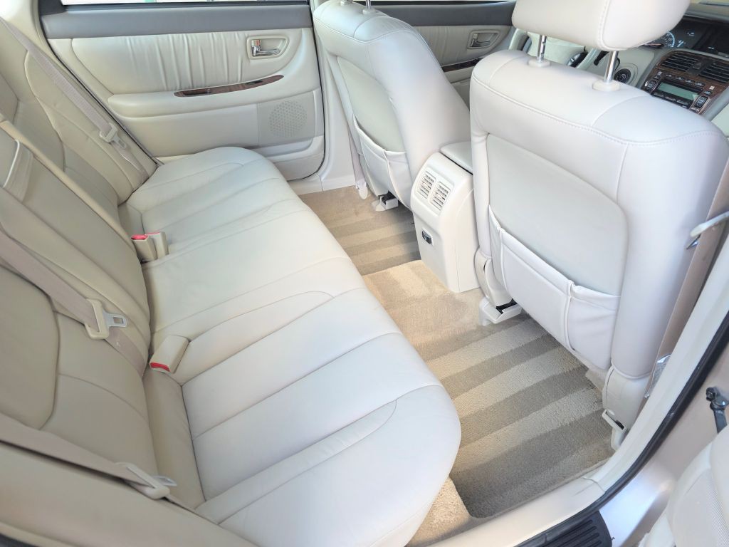 2001 Toyota Avalon Image 20