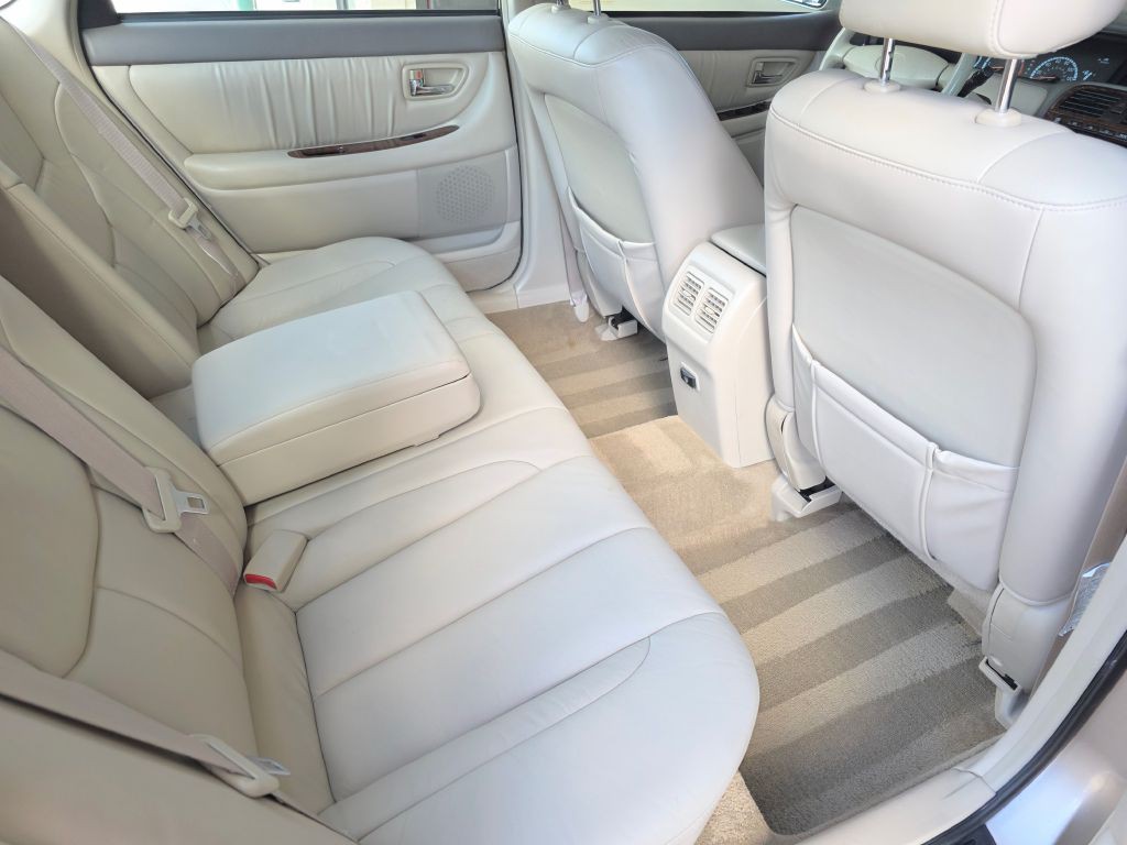 2001 Toyota Avalon Image 22