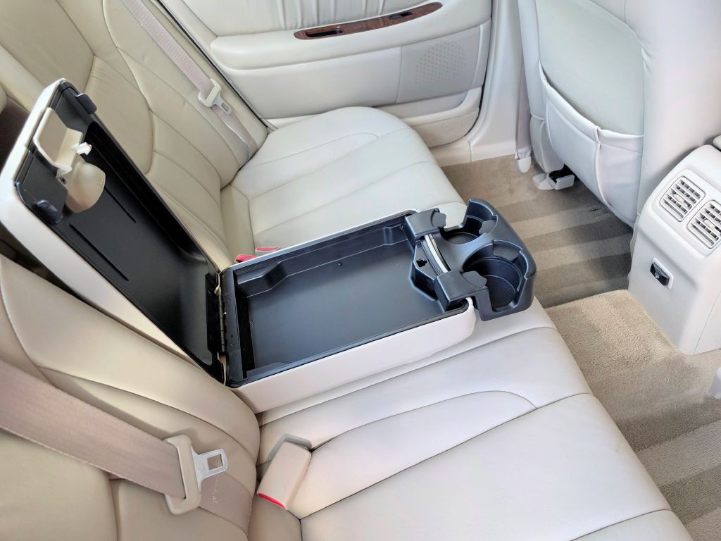 2001 Toyota Avalon Image 24