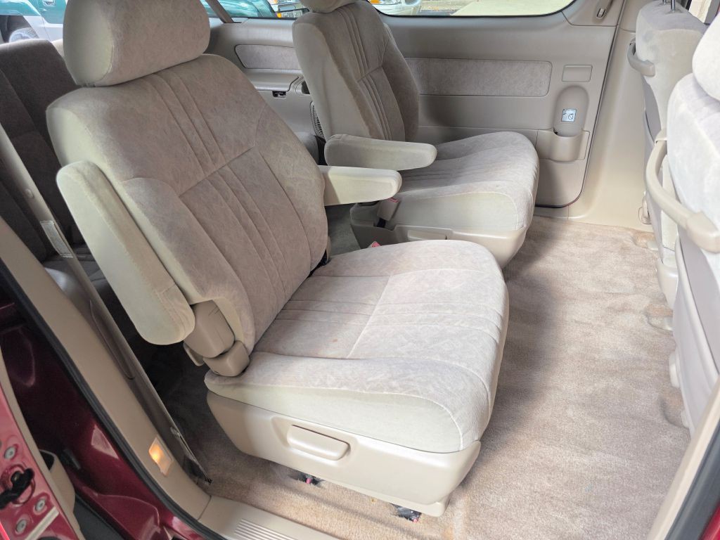 1999 Toyota Sienna Image 20