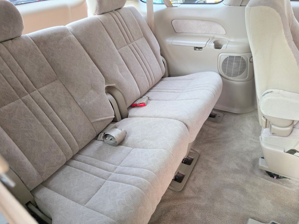 1999 Toyota Sienna Image 24