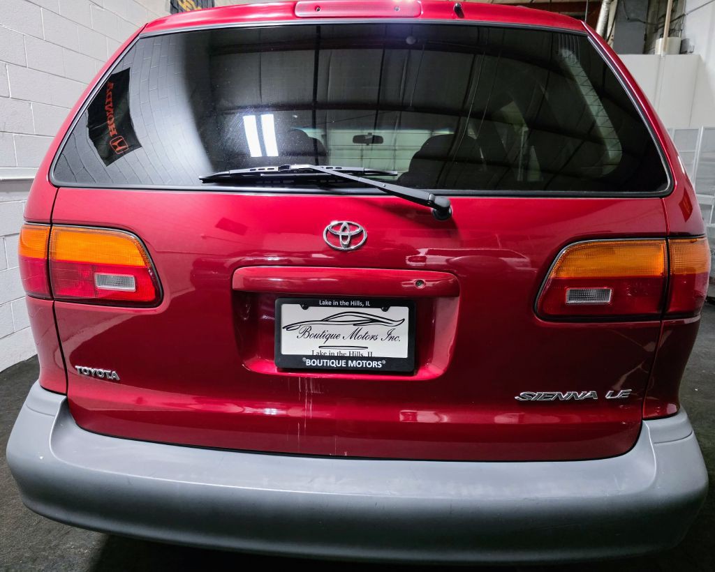 1999 Toyota Sienna Image 38