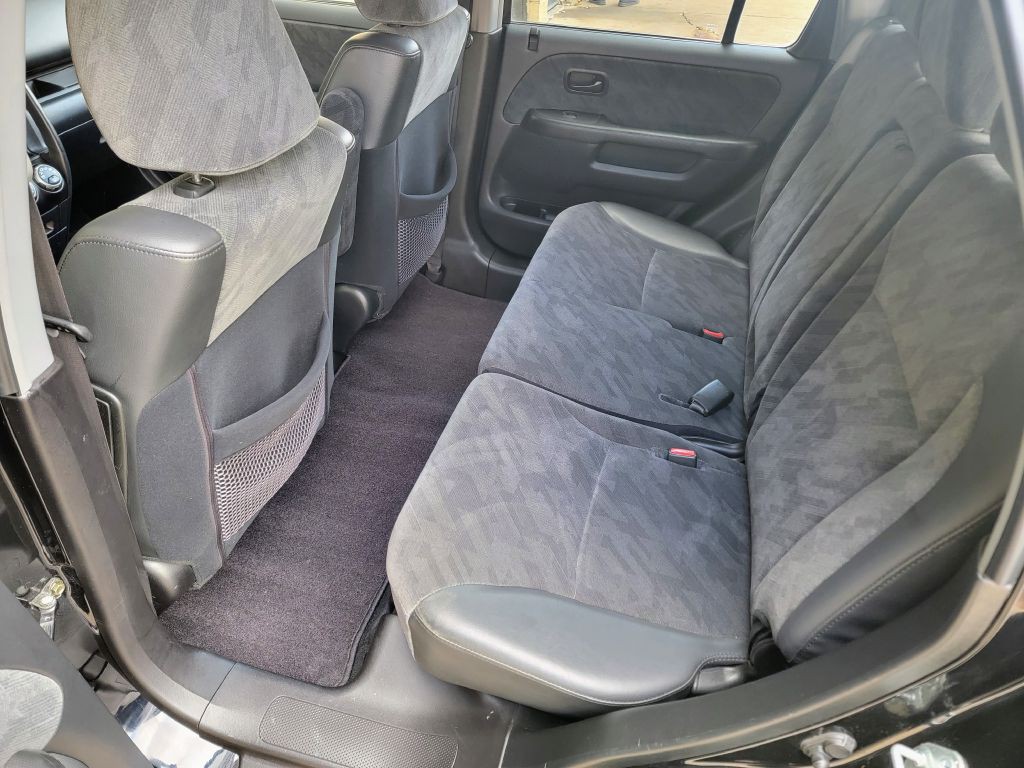 2004 Honda CR-V Image 12