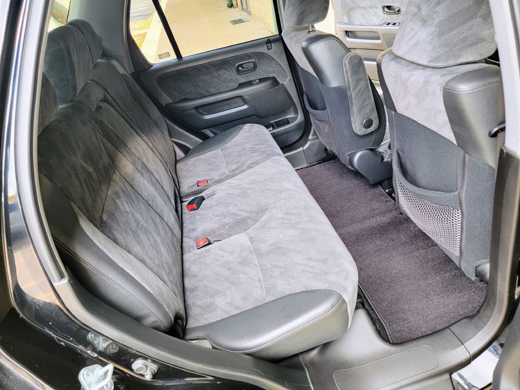 2004 Honda CR-V Image 17