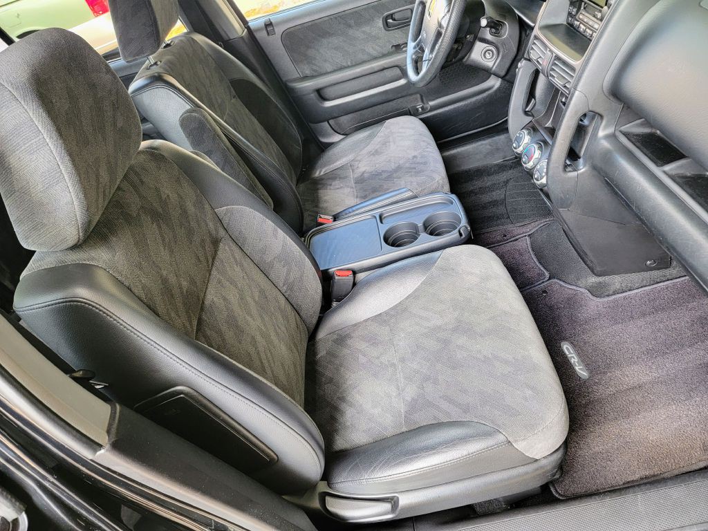 2004 Honda CR-V Image 23