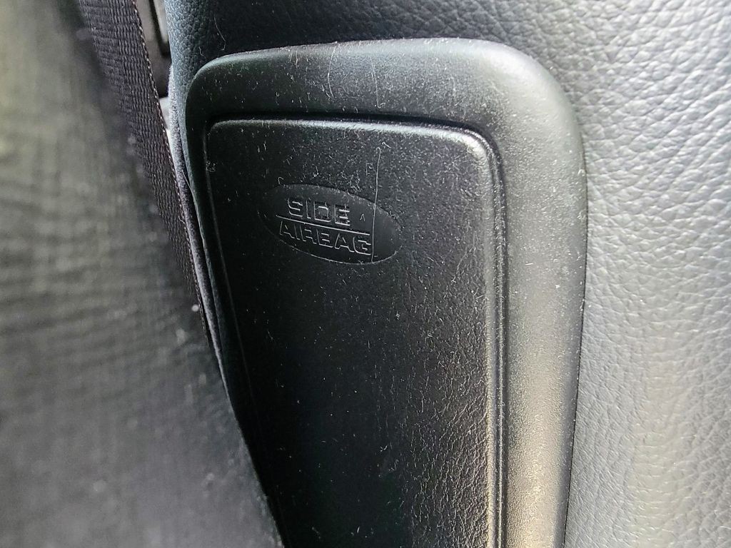 2004 Honda CR-V Image 26