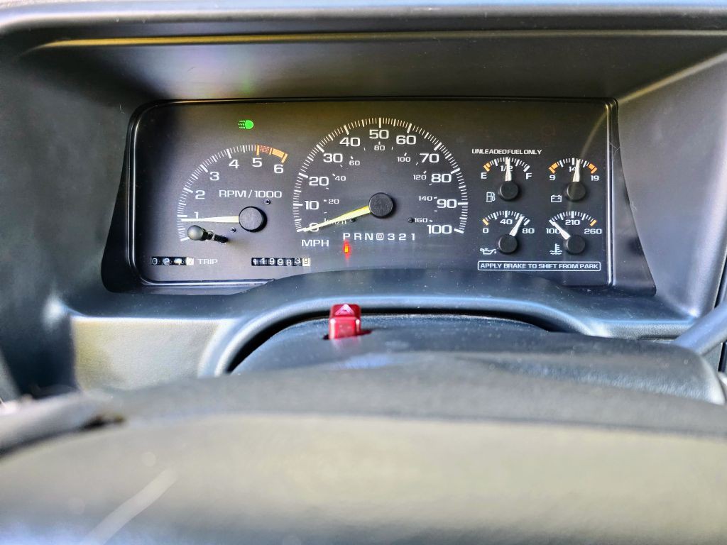 1996 GMC Sierra Image 6