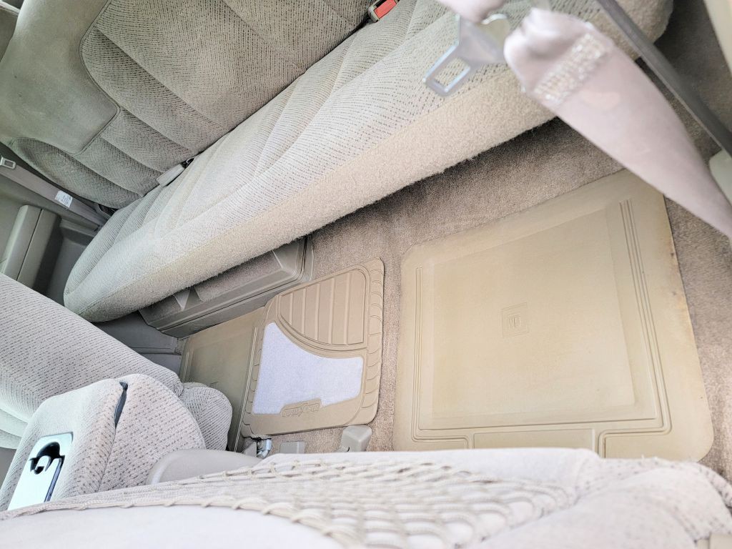 1996 GMC Sierra Image 9