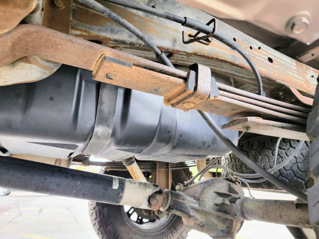 1996 GMC Sierra Image 31