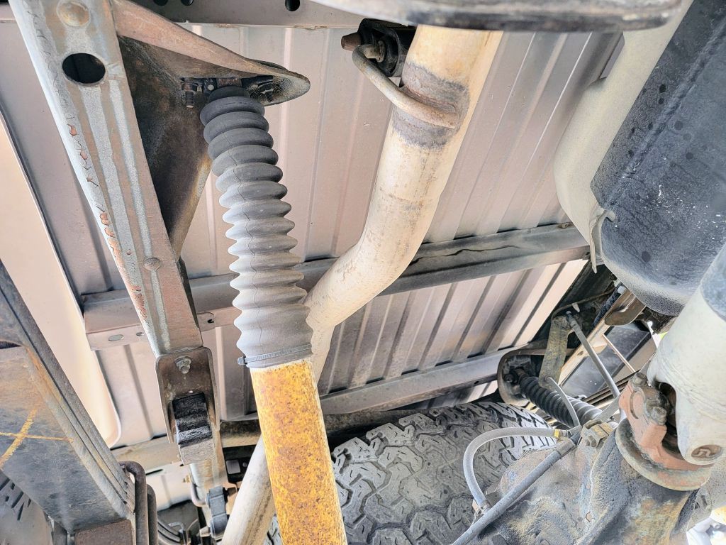 1996 GMC Sierra Image 48