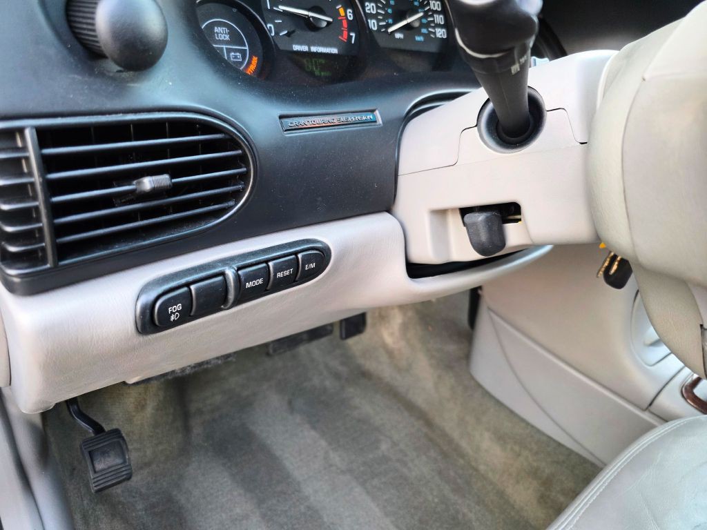 2001 Buick Regal Image 10
