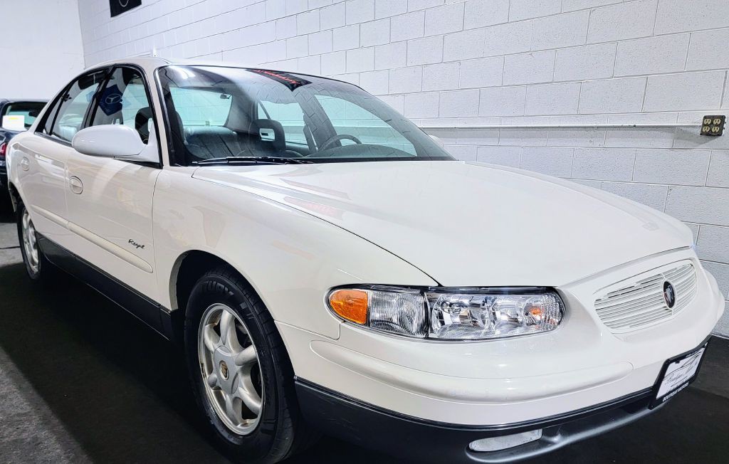 2001 Buick Regal Image 32