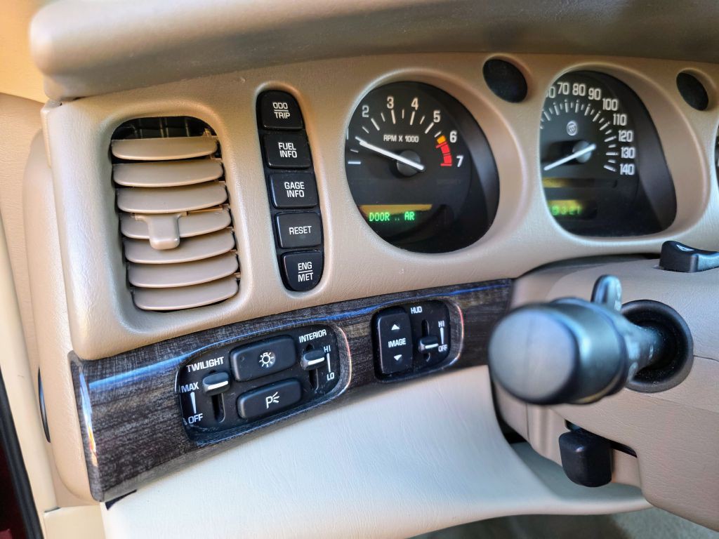 2005 Buick LeSabre Image 10