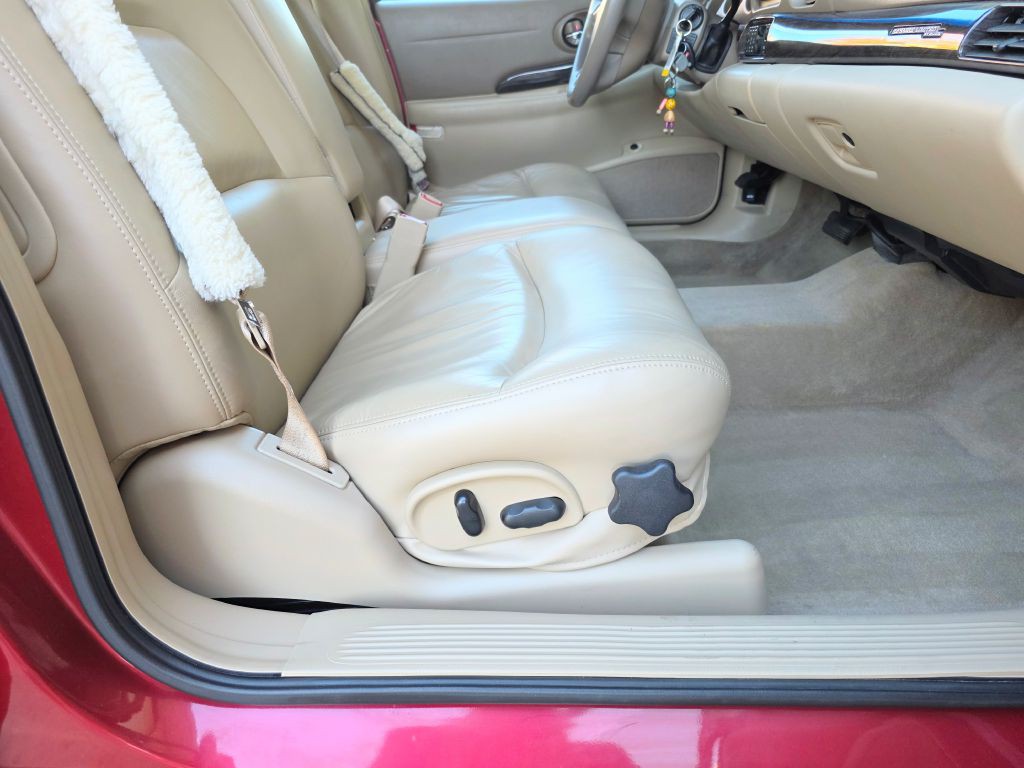 2005 Buick LeSabre Image 16
