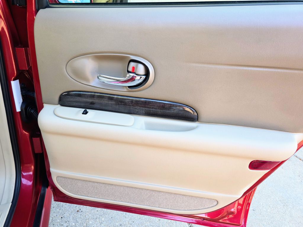 2005 Buick LeSabre Image 31