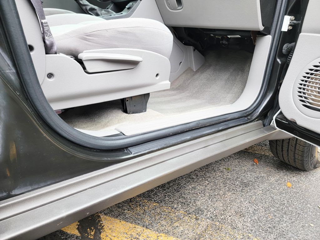 2004 Saturn Vue Image 13