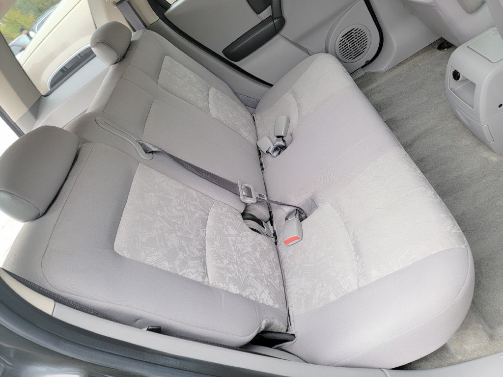 2004 Saturn Vue Image 15