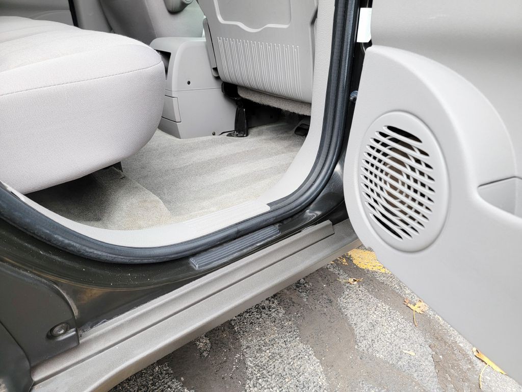 2004 Saturn Vue Image 18