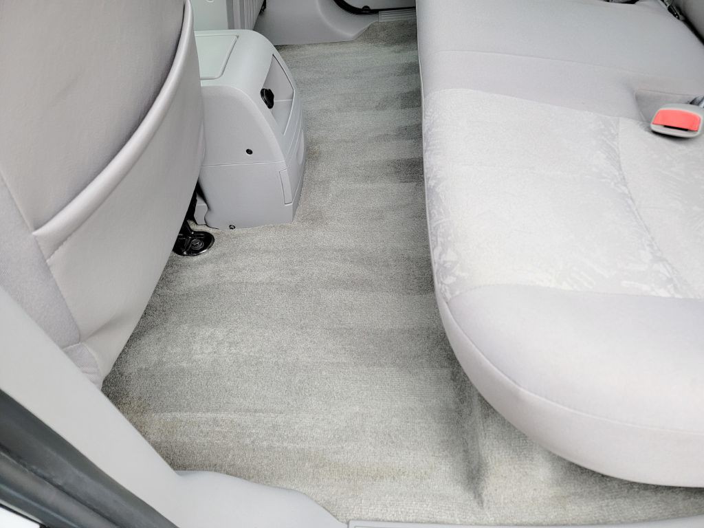 2004 Saturn Vue Image 22