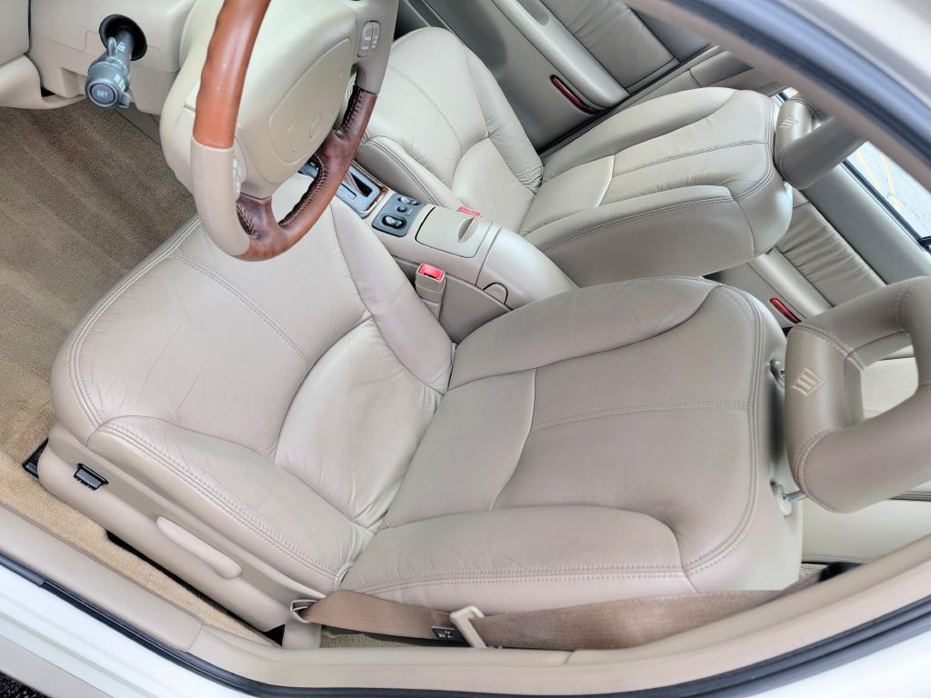 2003 Buick Regal Image 3