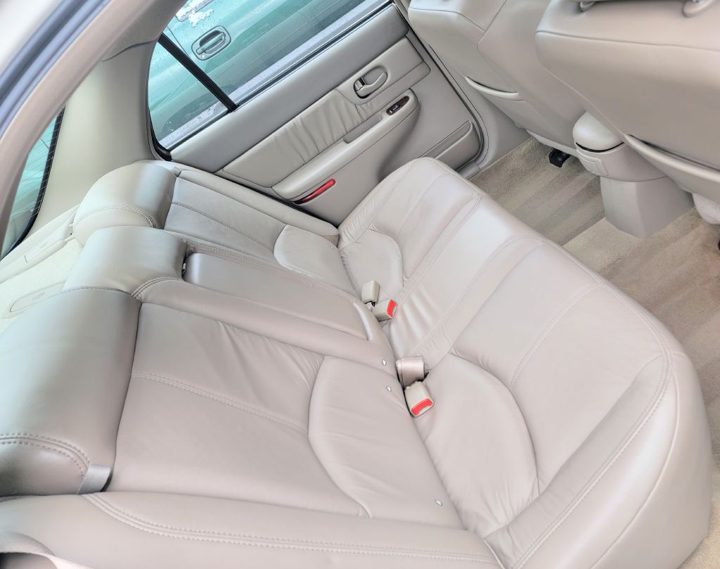 2003 Buick Regal Image 19