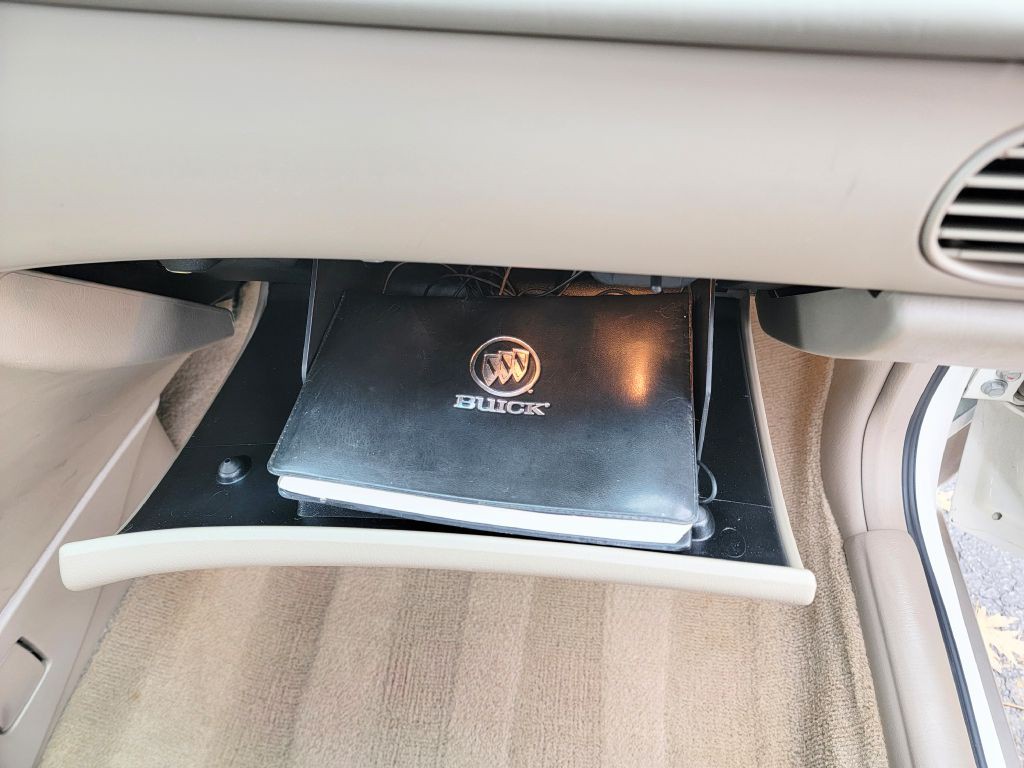 2003 Buick Regal Image 27