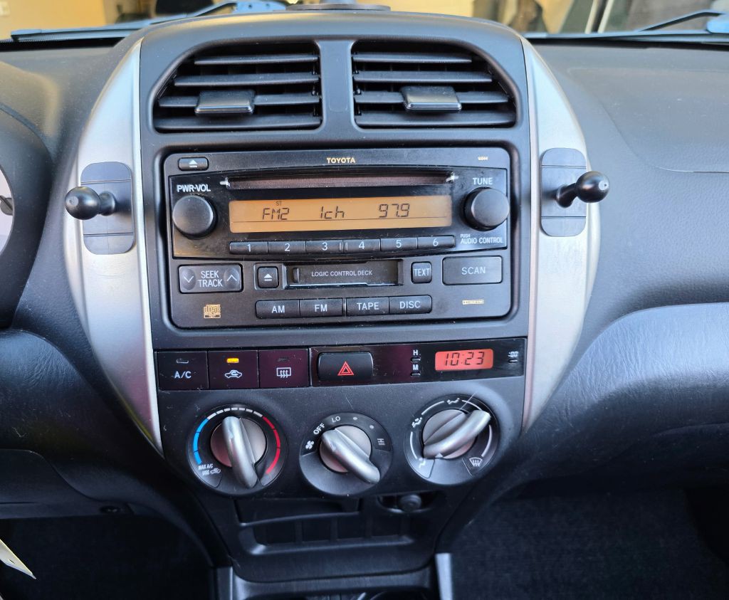 2005 Toyota Rav4 Image 6