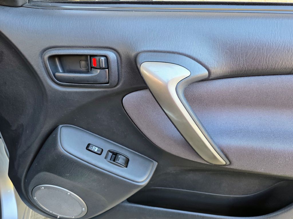 2005 Toyota Rav4 Image 11