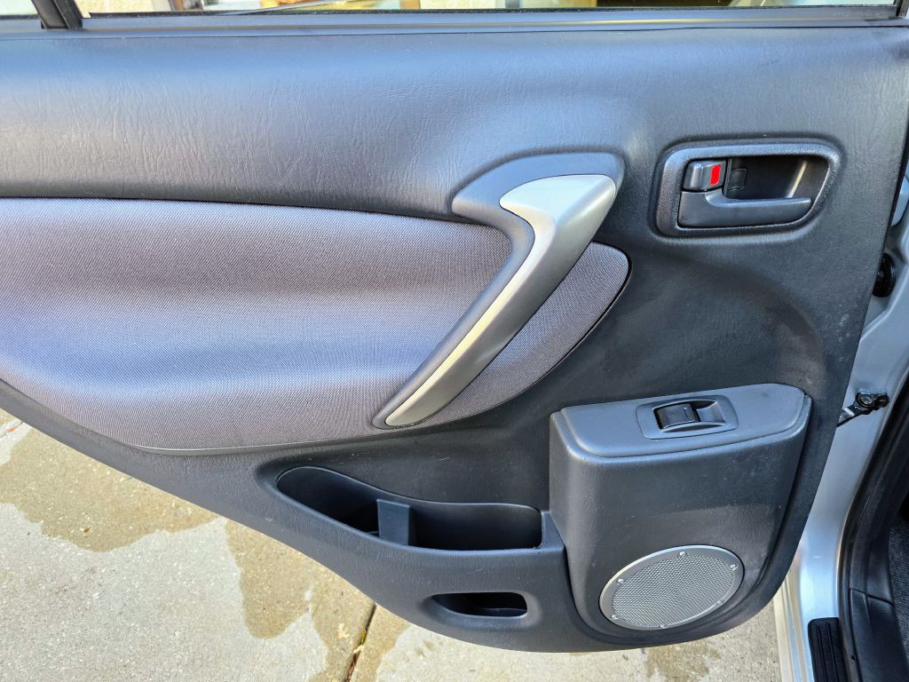 2005 Toyota Rav4 Image 17