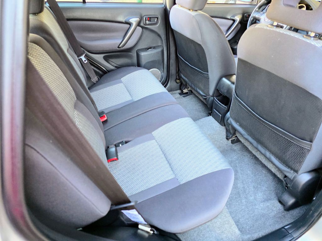 2005 Toyota Rav4 Image 18