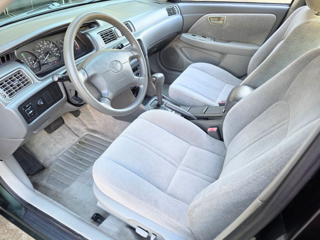 1999 Toyota Camry Image 4
