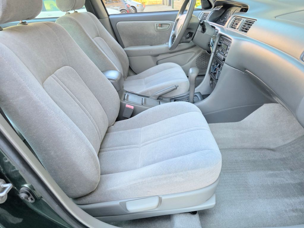 1999 Toyota Camry Image 12