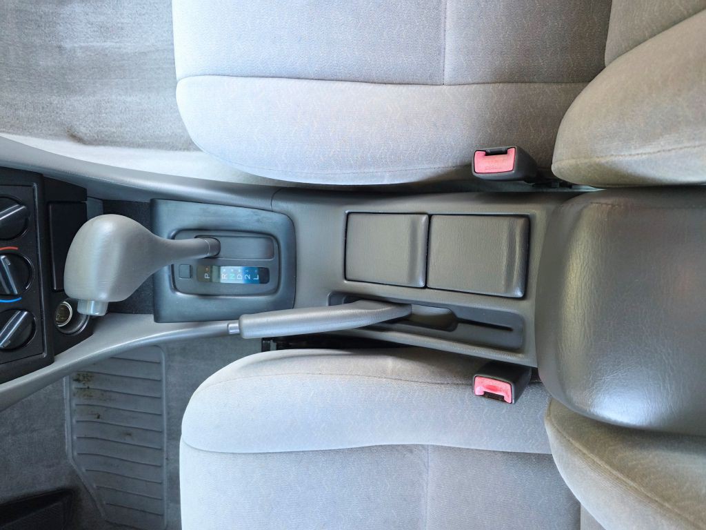 1999 Toyota Camry Image 13