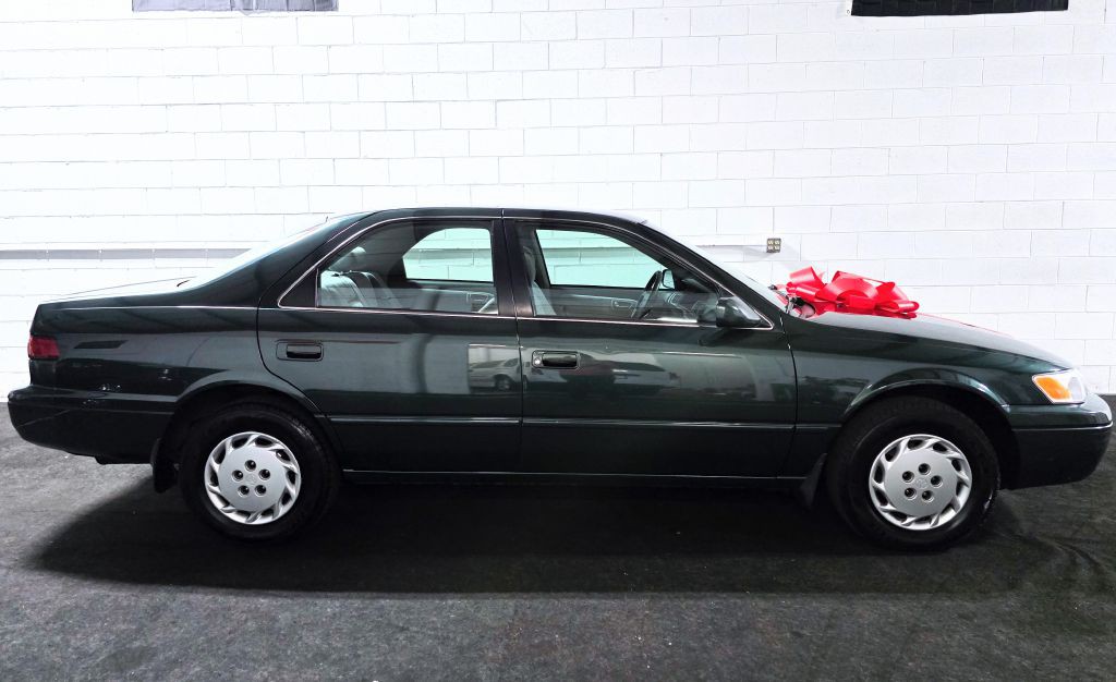 1999 Toyota Camry Image 25