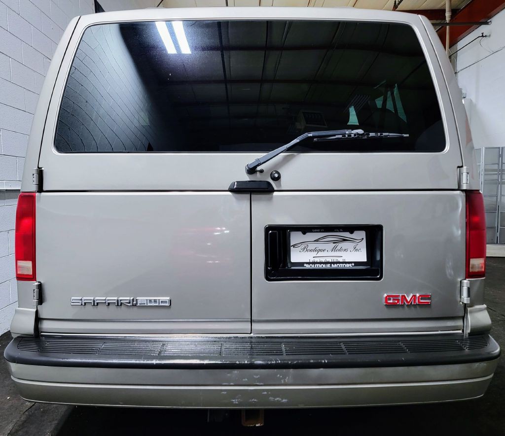 2005 GMC Safari Image 6