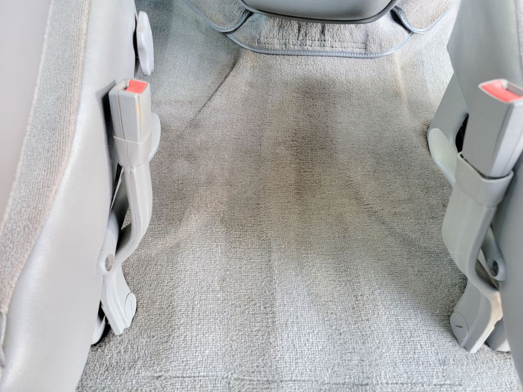 2005 GMC Safari Image 24