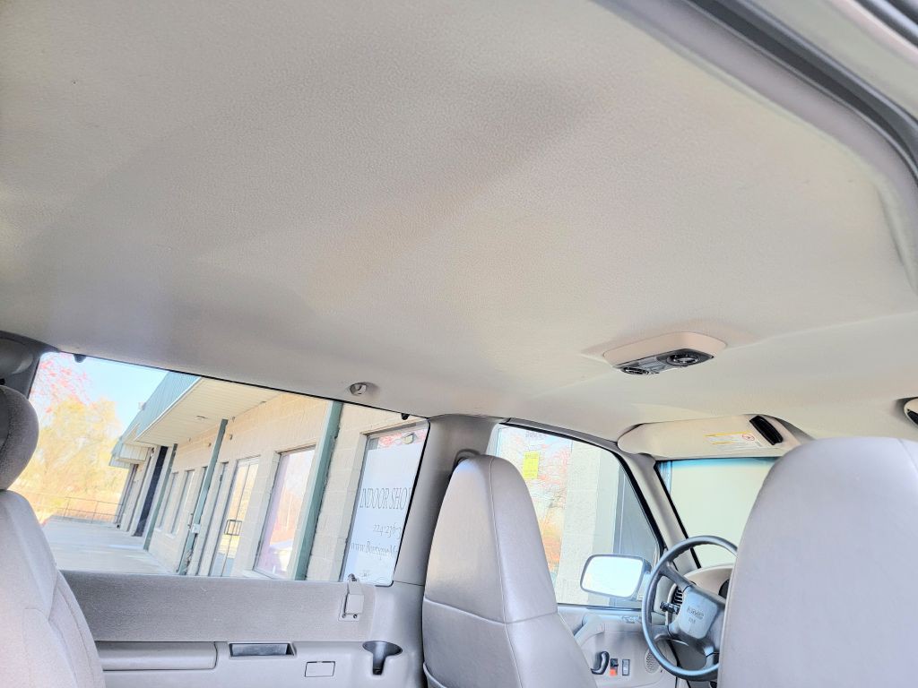 2005 GMC Safari Image 30