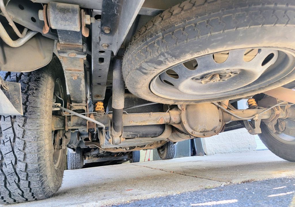 2005 GMC Safari Image 37