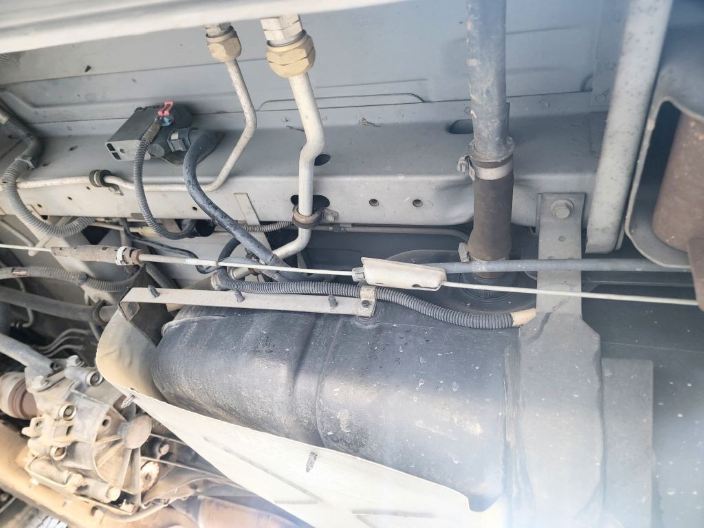 2005 GMC Safari Image 51