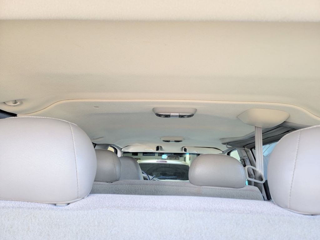 2005 GMC Safari Image 58