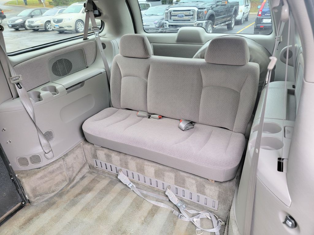 2001 Dodge Grand Caravan Image 12
