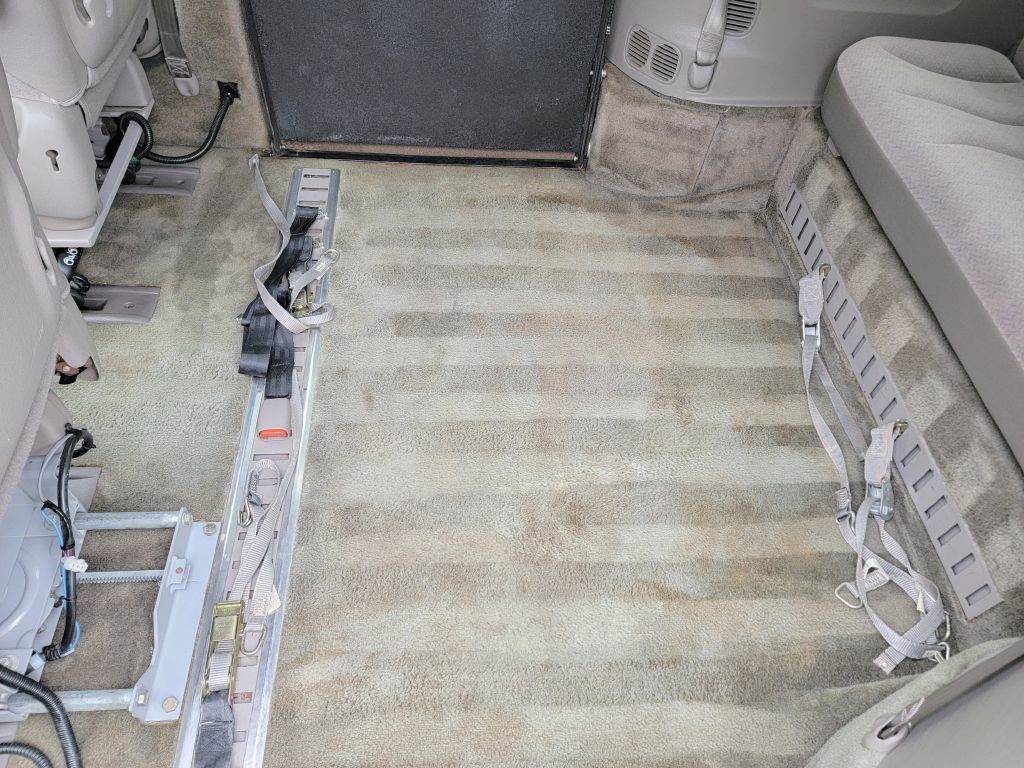 2001 Dodge Grand Caravan Image 13