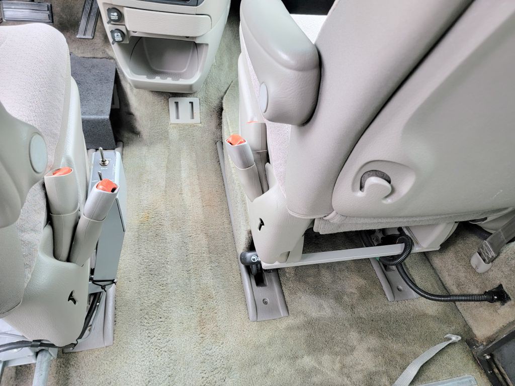 2001 Dodge Grand Caravan Image 14