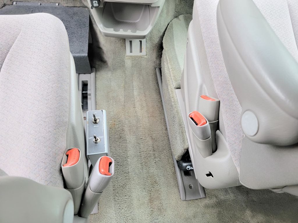 2001 Dodge Grand Caravan Image 15