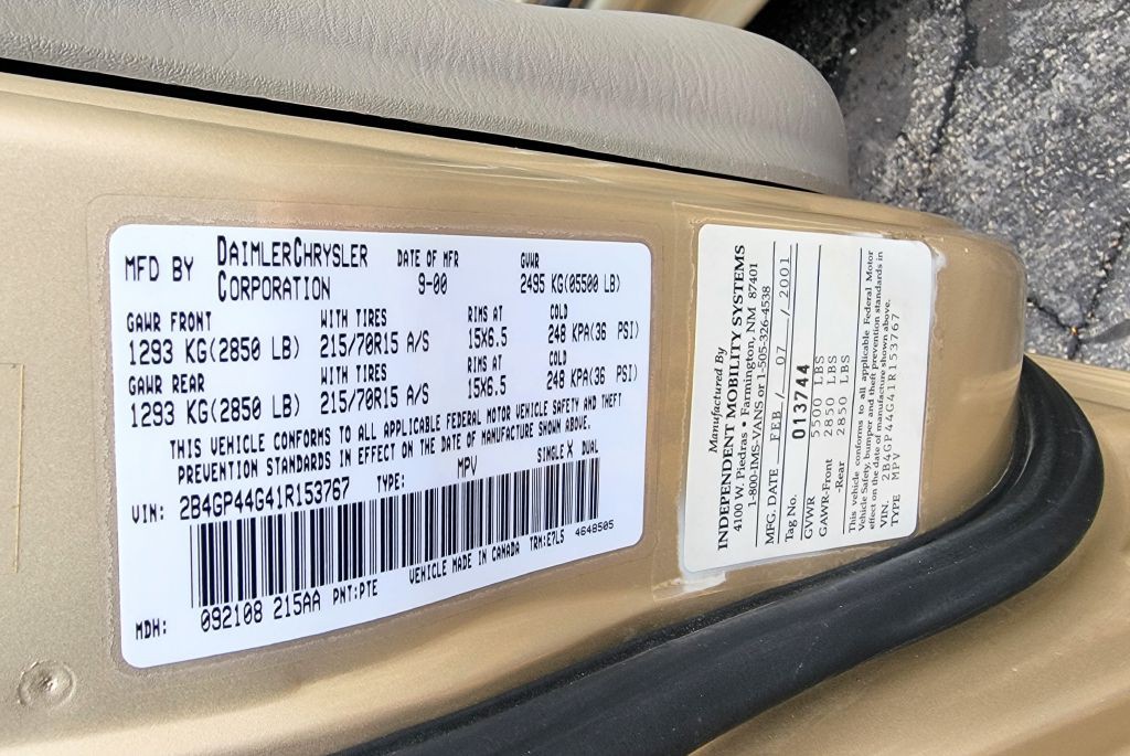 2001 Dodge Grand Caravan Image 21