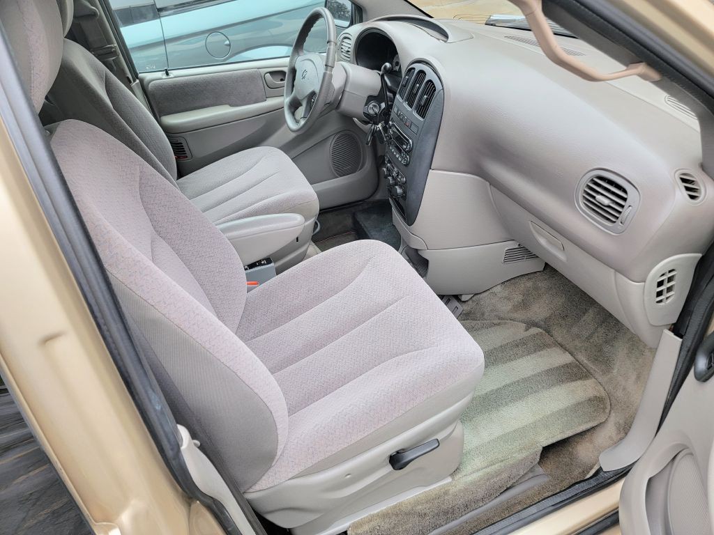 2001 Dodge Grand Caravan Image 23